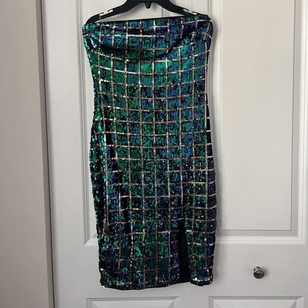 AKIRA bodycon sequin dress